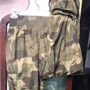 #78 No Boundaries womens windbreaker type pants